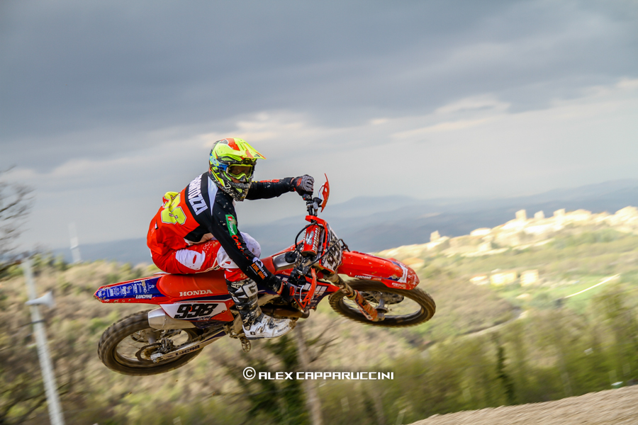 PIERANTOZZI MICHELE PRIMO CLASSIFICATO AGONISTI MX1