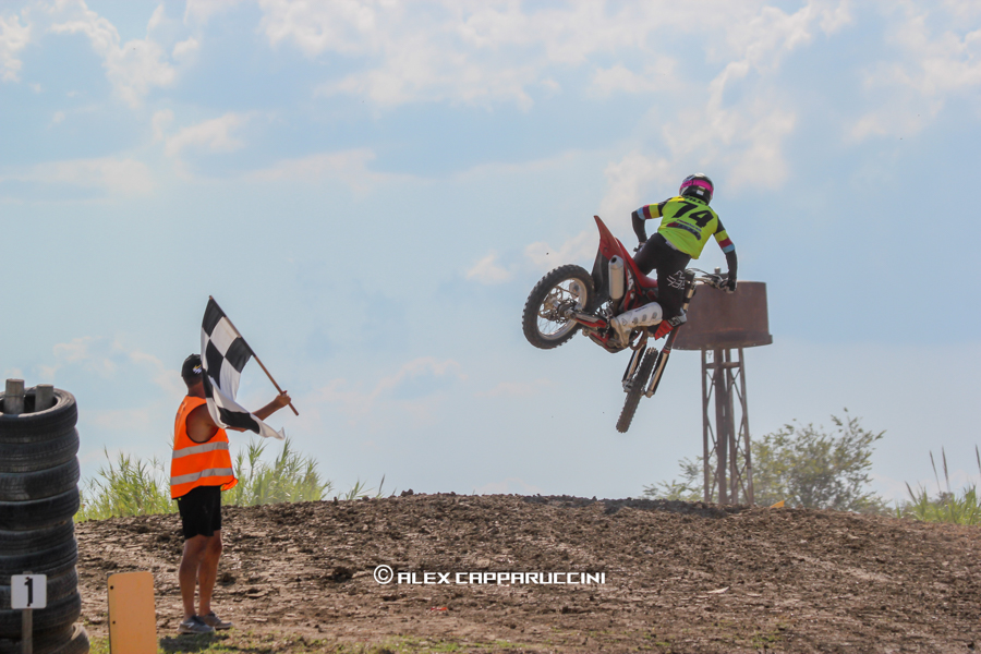 PRIMO CLASSIFICATO VALERI ALESSANDRO CAT. AGONISTI MX2
