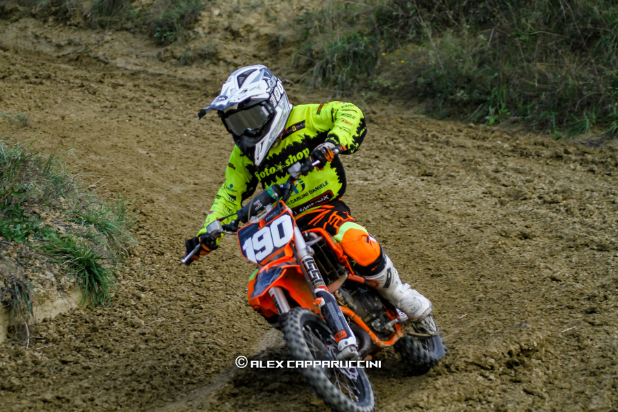 PRIMO CLASSIFICATO MOZZONI MICHELE CATEGORIA MINI 65CC