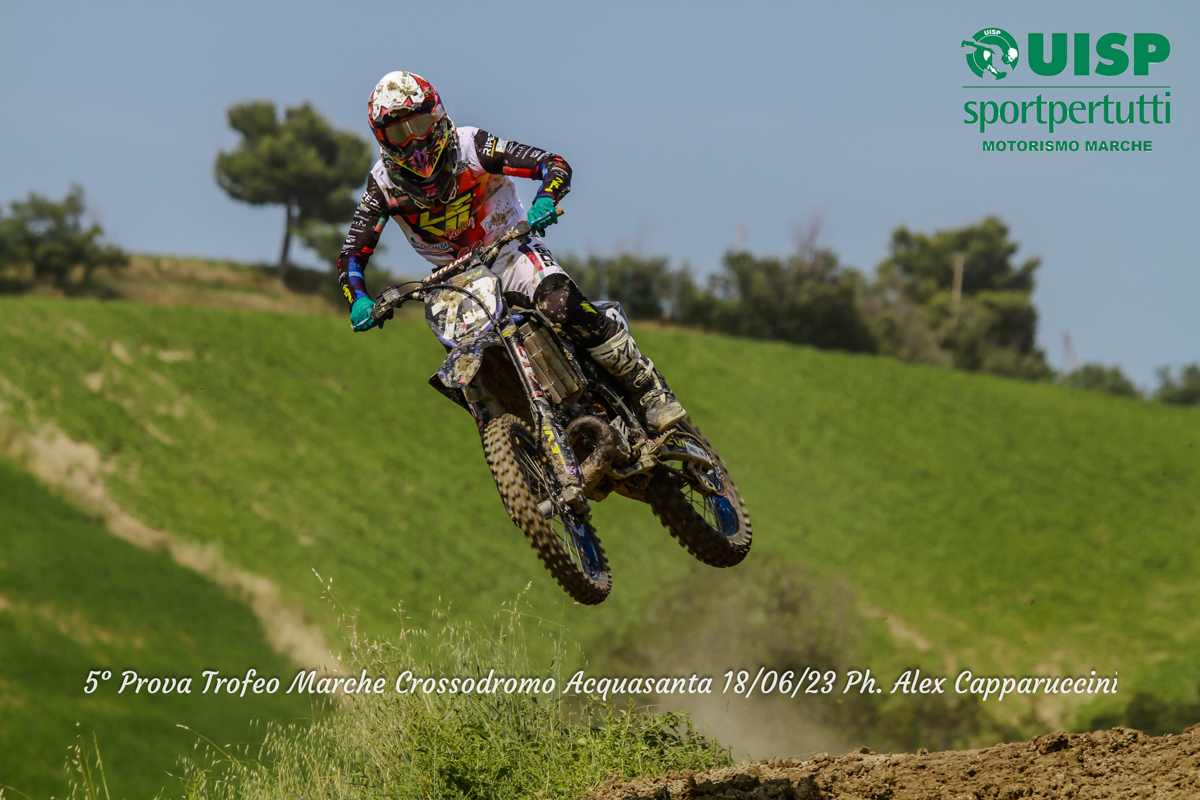 PRIMO CLASSIFICATO BAIONI THOMAS CAT.ESPERTI MX1