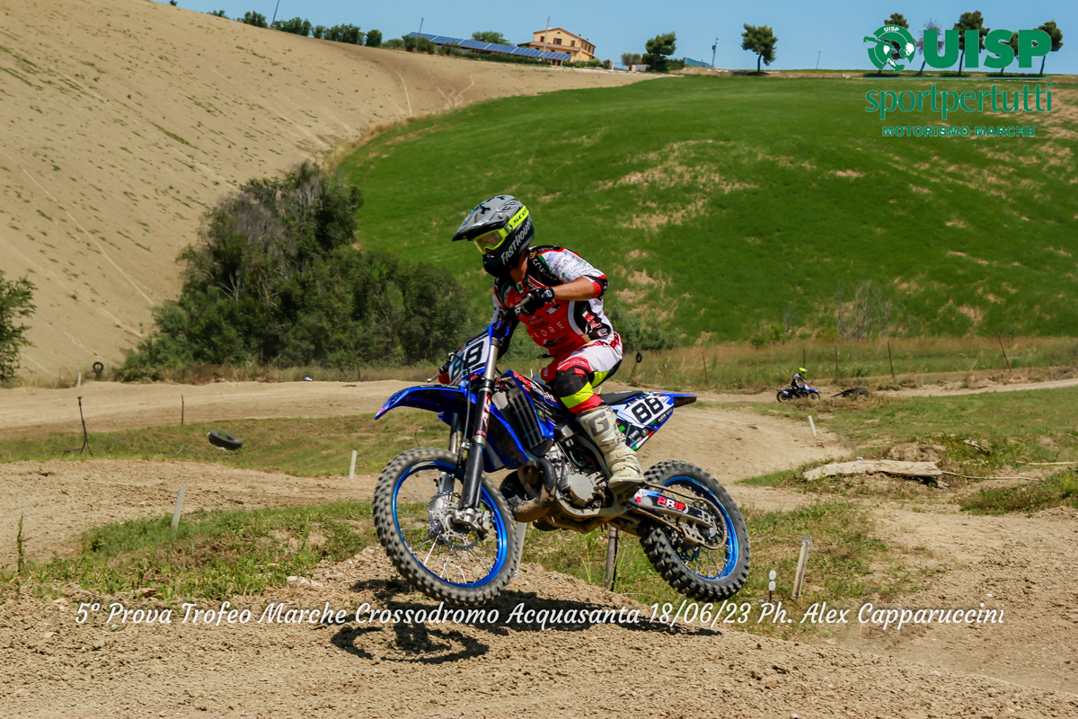 PRIMO CLASSIFICATO BUGIOLACCHI NICOLA CAT.HOBBYMX1