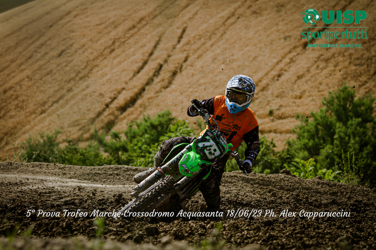 PRIMO CLASSIFICATO ZOFFOLI SIMONE CAT.ESPERTI MX2